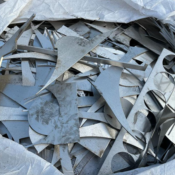 Compravendita e intermediazione di rottami in acciaio inox a Brescia | RSA Srl
